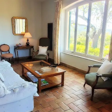 Villa Aux Portes De